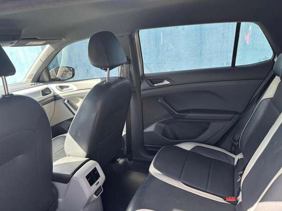 VOLKSWAGEN-T-CROSS-1.4 250 TSI TOTAL FLEX HIGHLINE AUTOMÁTICO VOLKSWAGEN-T-CROSS-2019