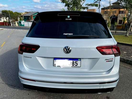 VOLKSWAGEN-TIGUAN-2018