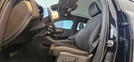 VOLVO-EC40-2025