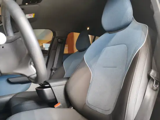 VOLVO-EX30-2024