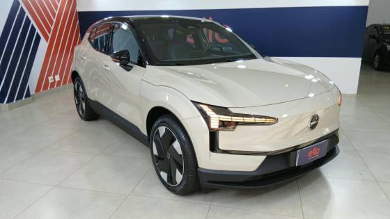 VOLVO EX30 69 KW ELÉTRICO PLUS