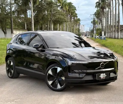 VOLVO-EX30-2024