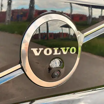 VOLVO-EX30-2024