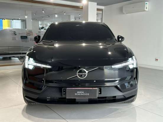 VOLVO-EX30-2024