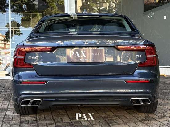 VOLVO-S60-2.0 T4 MOMENTUM GASOLINA 4P AUTOMÁTICO VOLVO-S60-2019