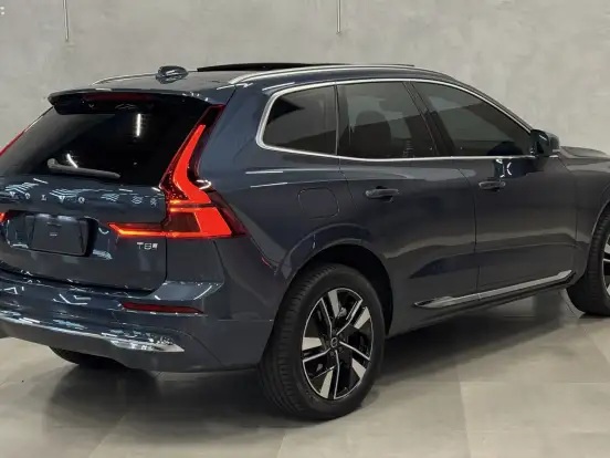 VOLVO-XC60-2.0 T8 PHEV PLUS AWD GEARTRONIC VOLVO-XC60-2025