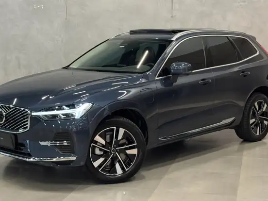 VOLVO-XC60-2.0 T8 PHEV PLUS AWD GEARTRONIC VOLVO-XC60-2025