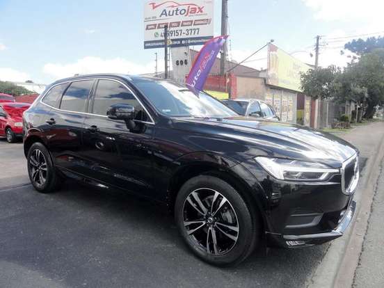 VOLVO-XC60-2020