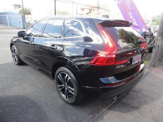VOLVO-XC60-2.0 T5 GASOLINA MOMENTUM AWD GEARTRONIC VOLVO-XC60-2020