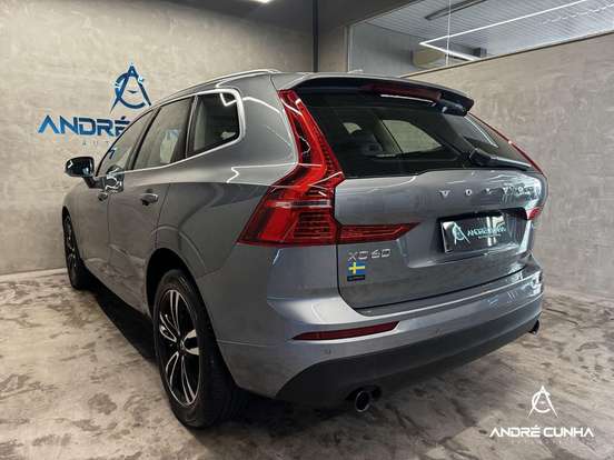 VOLVO-XC60-2.0 T5 GASOLINA MOMENTUM AWD GEARTRONIC VOLVO-XC60-2018