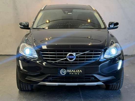 VOLVO-XC60-2015