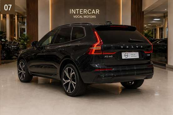 VOLVO-XC60-2023
