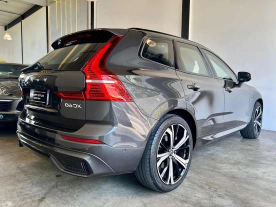 VOLVO-XC60-2022