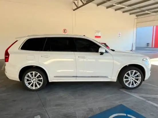 VOLVO-XC90-2.0 INSCRIPTION TURBO GASOLINA 4P 4X4 AUTOMÁTICO VOLVO-XC90-2016