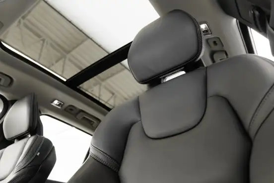 VOLVO-XC90-2020