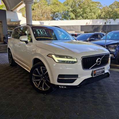 VOLVO-XC90-2018
