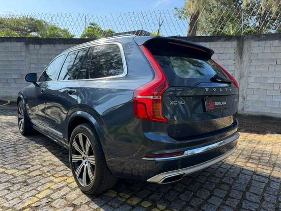 VOLVO-XC90-2019