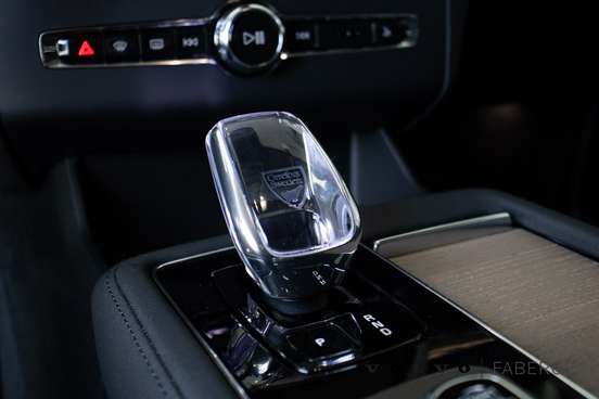 VOLVO-XC90-2025