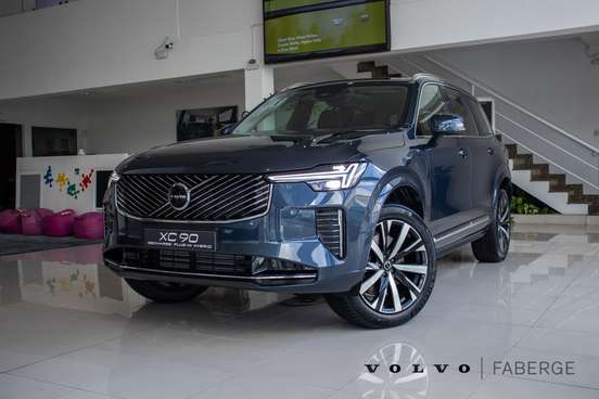 VOLVO-XC90-2025