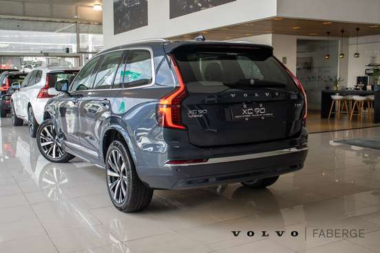VOLVO-XC90-2025