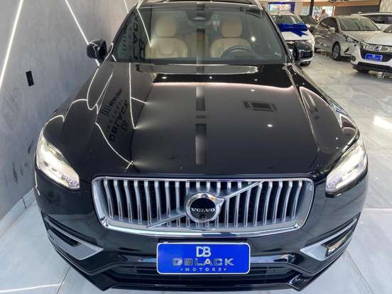 VOLVO-XC90-2023