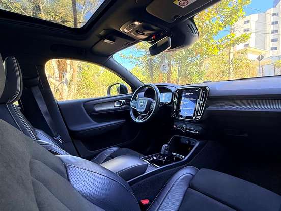VOLVO-XC40-2.0 T5 GASOLINA EDIÇÃO ESPECIAL AWD GEARTRONIC VOLVO-XC40-2019