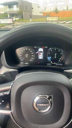 VOLVO-XC60-2.0 T5 GASOLINA MOMENTUM AWD GEARTRONIC VOLVO-XC60-2020