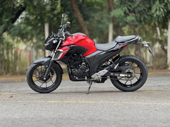 YAMAHA FZ25 FAZER ABS 