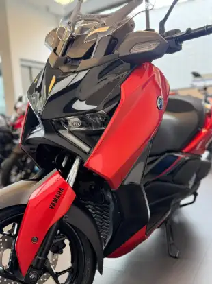YAMAHA-XMAX 300 CONNECTED ABS-2026