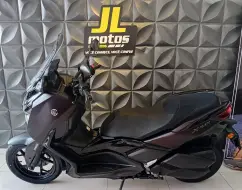 YAMAHA XMAX 300 CONNECTED ABS YAMAHA XMAX 300 CONNECTED ABS