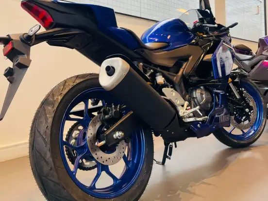 YAMAHA-YZF R3 ABS CONNECTED YAMAHA-YZF R3 ABS CONNECTED-2025