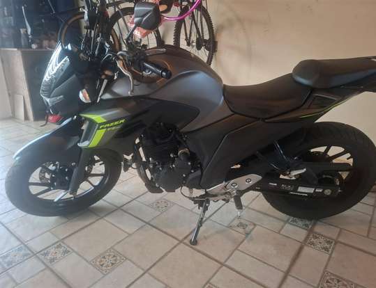YAMAHA-FZ25 FAZER ABS-2024