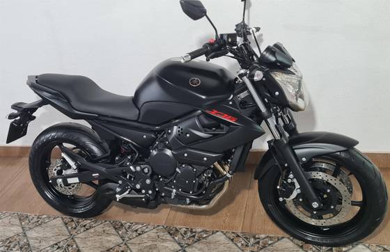 YAMAHA XJ6 N 