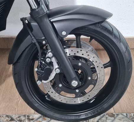 YAMAHA-XJ6 N-2011