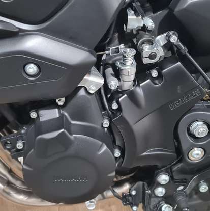 YAMAHA-XJ6 N-2011