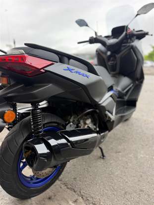 YAMAHA-XMAX 300 CONNECTED ABS-2025