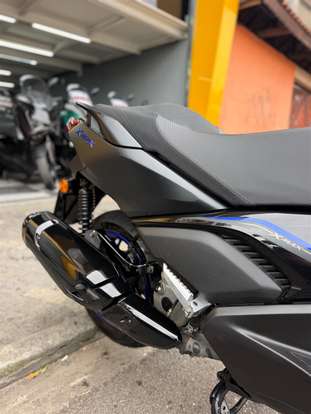 YAMAHA-XMAX 300 CONNECTED ABS-2025