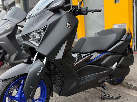 YAMAHA-XMAX 300 CONNECTED ABS YAMAHA-XMAX 300 CONNECTED ABS-2025