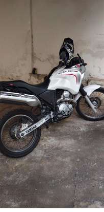 YAMAHA-XTZ 250 TÉNÉRÉ-2011