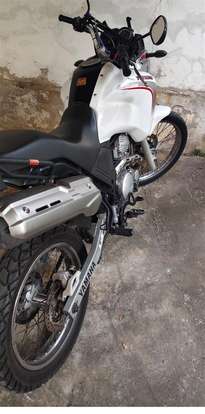 YAMAHA-XTZ 250 TÉNÉRÉ YAMAHA-XTZ 250 TÉNÉRÉ-2011