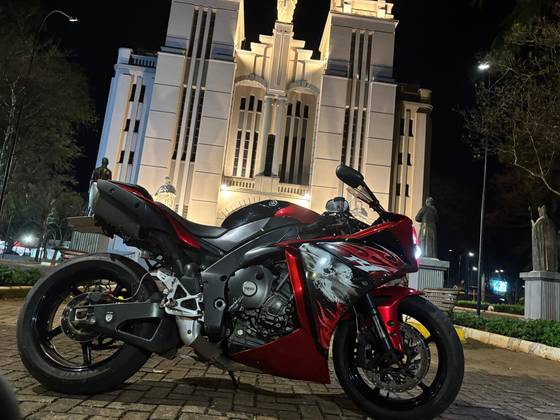 YAMAHA YZF R1 