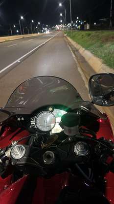 YAMAHA-YZF R1-2011