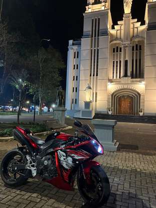 YAMAHA-YZF R1-2011