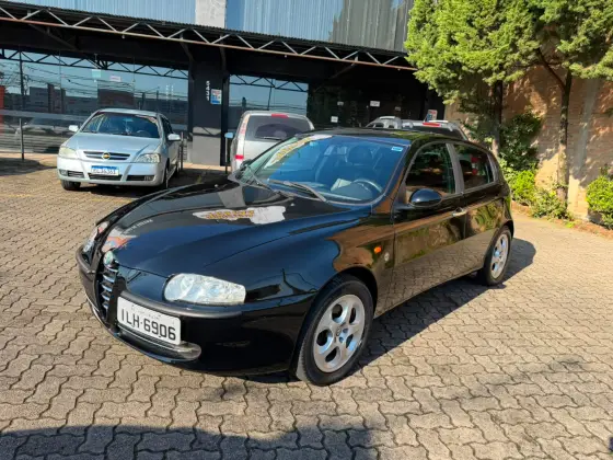 ALFA ROMEO 147 2.0 16V GASOLINA 4P AUTOMÁTICO ALFA ROMEO 147 2.0 16V GASOLINA 4P AUTOMÁTICO