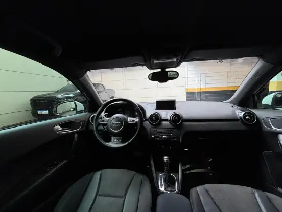 AUDI-A1-1.4 TFSI SPORTBACK AMBITION 16V 185CV GASOLINA 4P AUTOMÁTICO AUDI-A1-2014