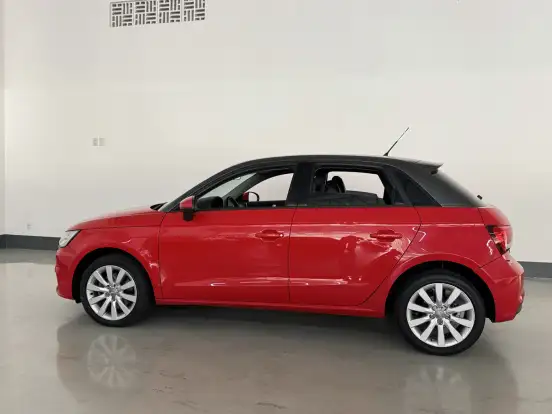 AUDI-A1-2015