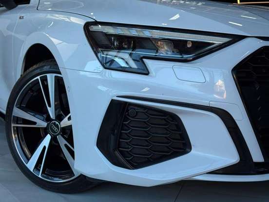 AUDI-A3-2023