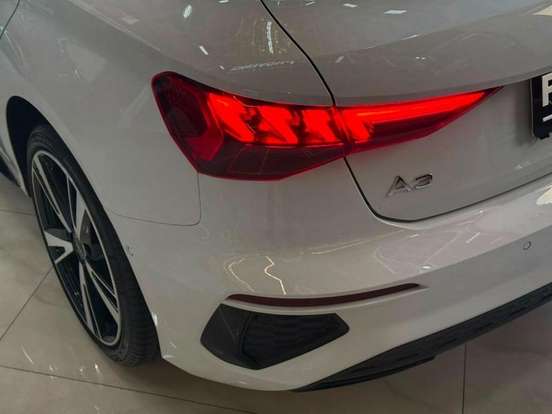 AUDI-A3-2023