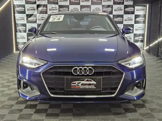 AUDI-A4-2023