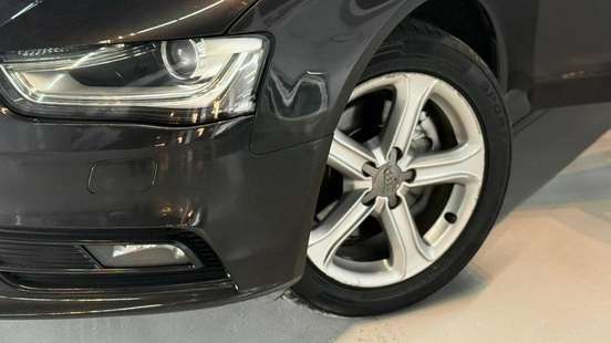 AUDI-A4-2.0 TFSI ATTRACTION 180CV GASOLINA 4P MULTITRONIC AUDI-A4-2012